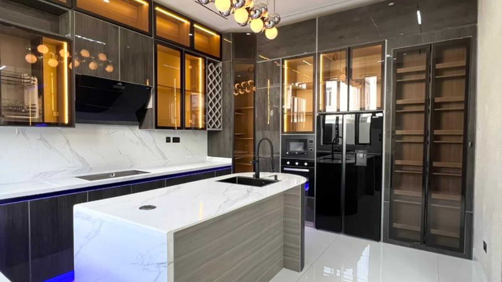 5 Bedroom Fully Detached Duplex