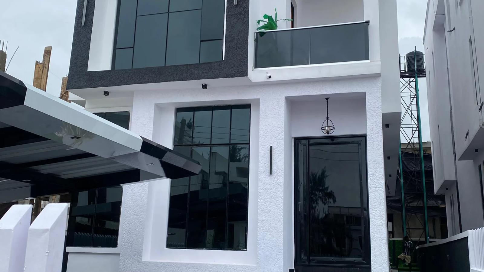5 Bedroom Fully Detached Duplex