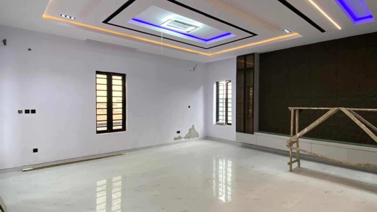 5 Bedroom Fully Detached Duplex