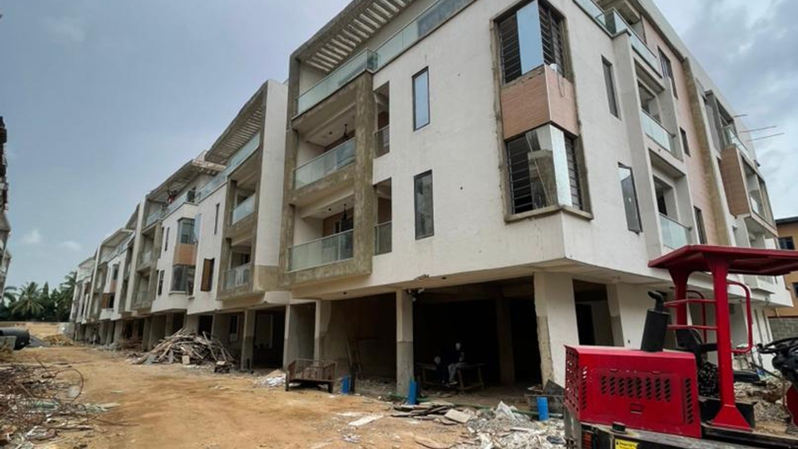 4 Bedroom Maisonettes