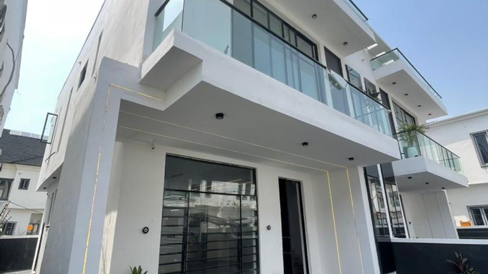 4 Bedroom Semi Detached Duplex