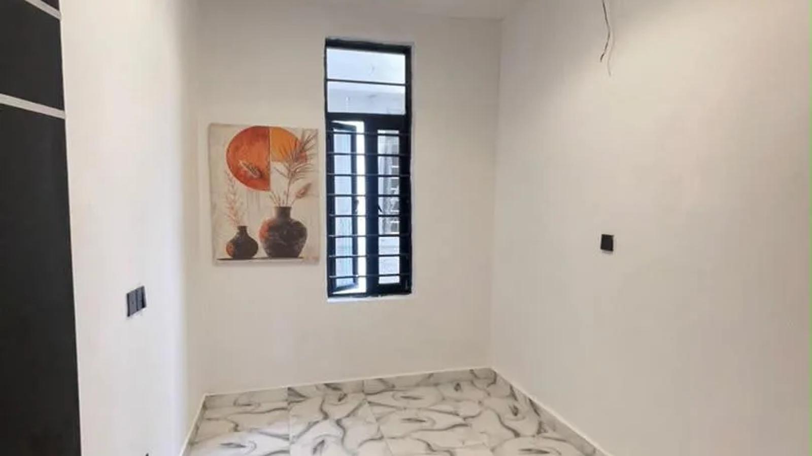 4 BEDROOM SEMI-DETACHED DUPLEX WITH BQ