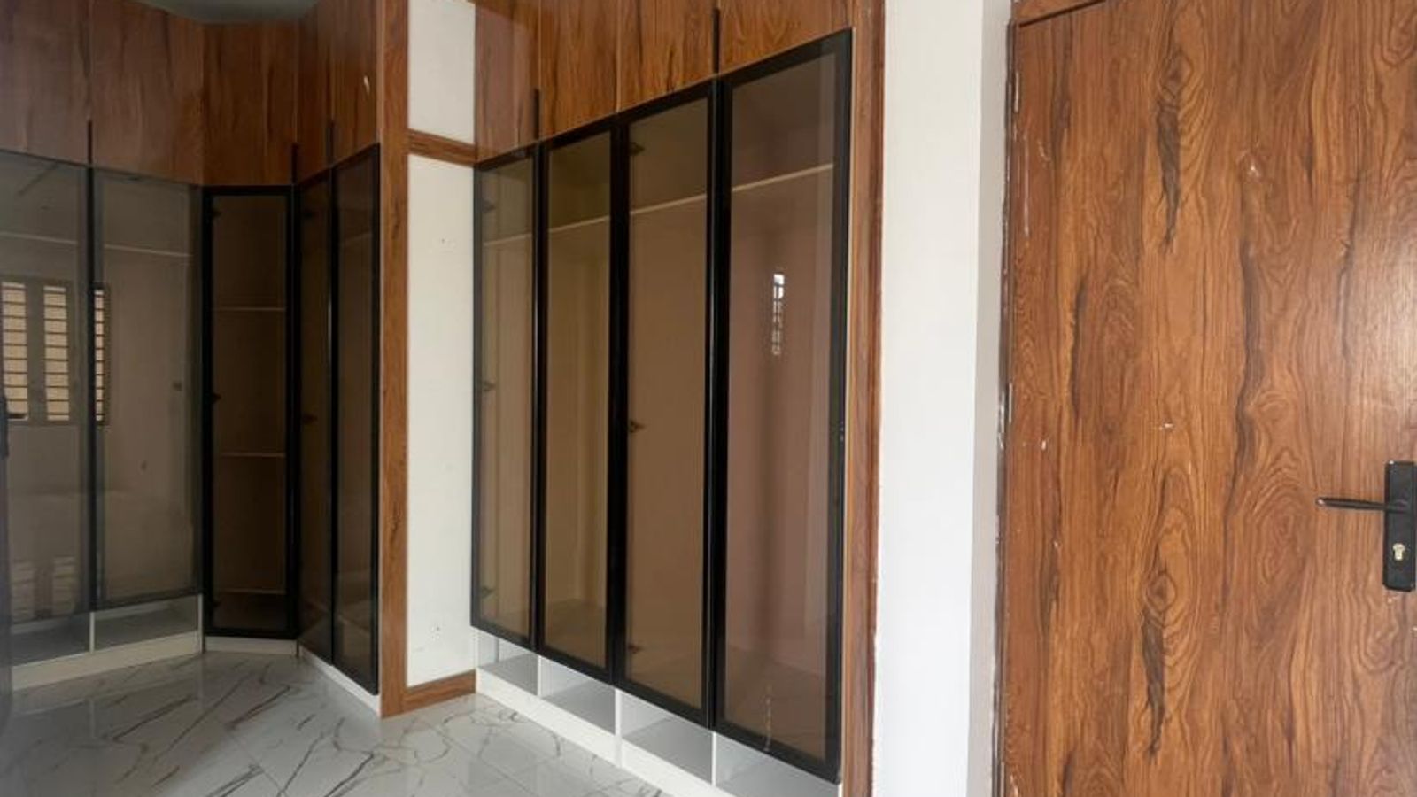 4 Bedroom Fully Detached Duplex