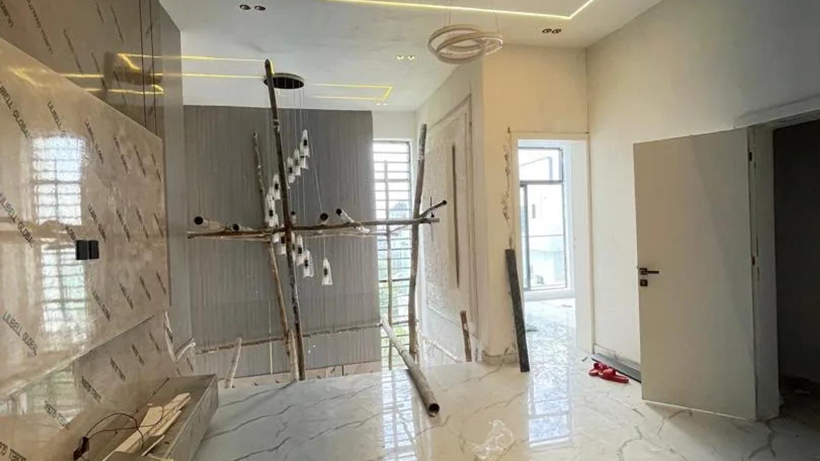 5 Bedroom Fully Detached Duplex