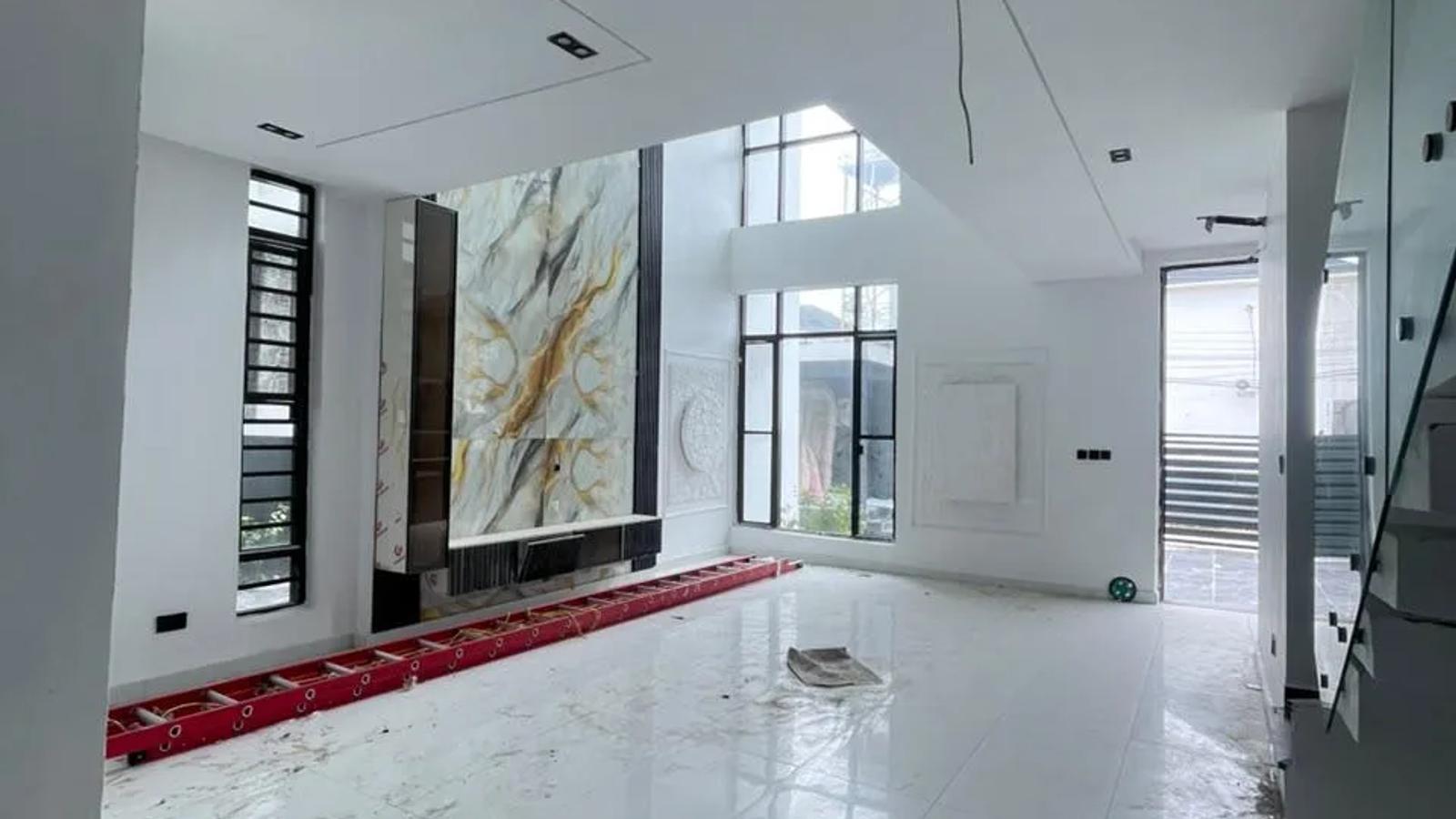 5 Bedroom Fully Detached Duplex