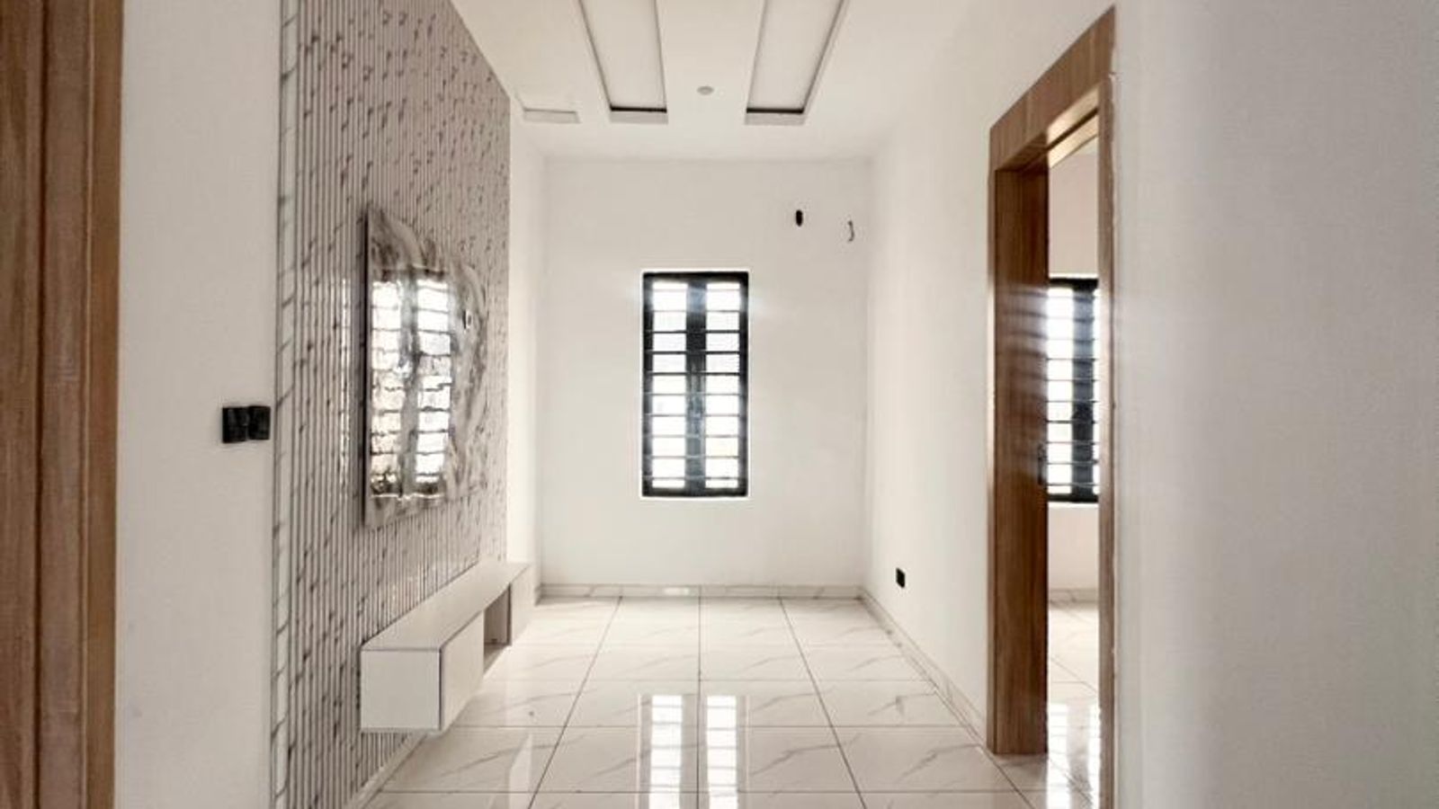 5 Bedroom Fully Detached Duplex