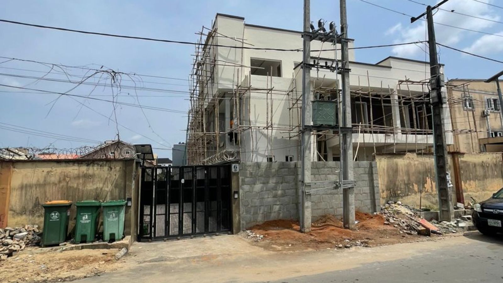 4 Bedroom Fully Detached Duplex