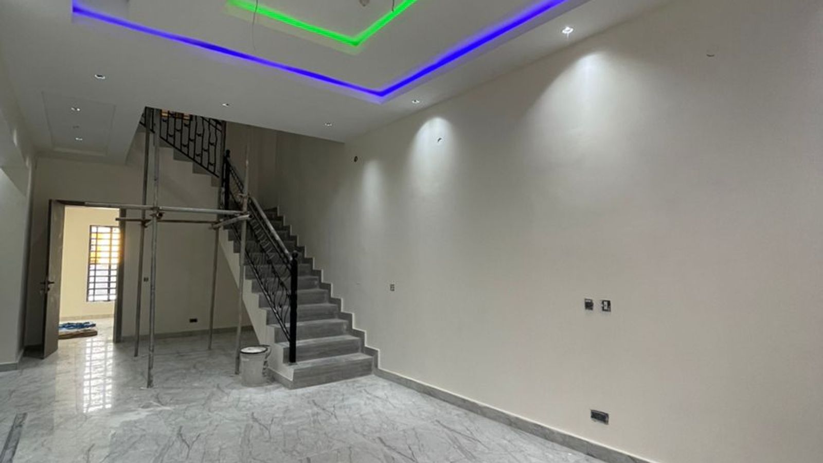 5 Bedroom Terrace Duplex