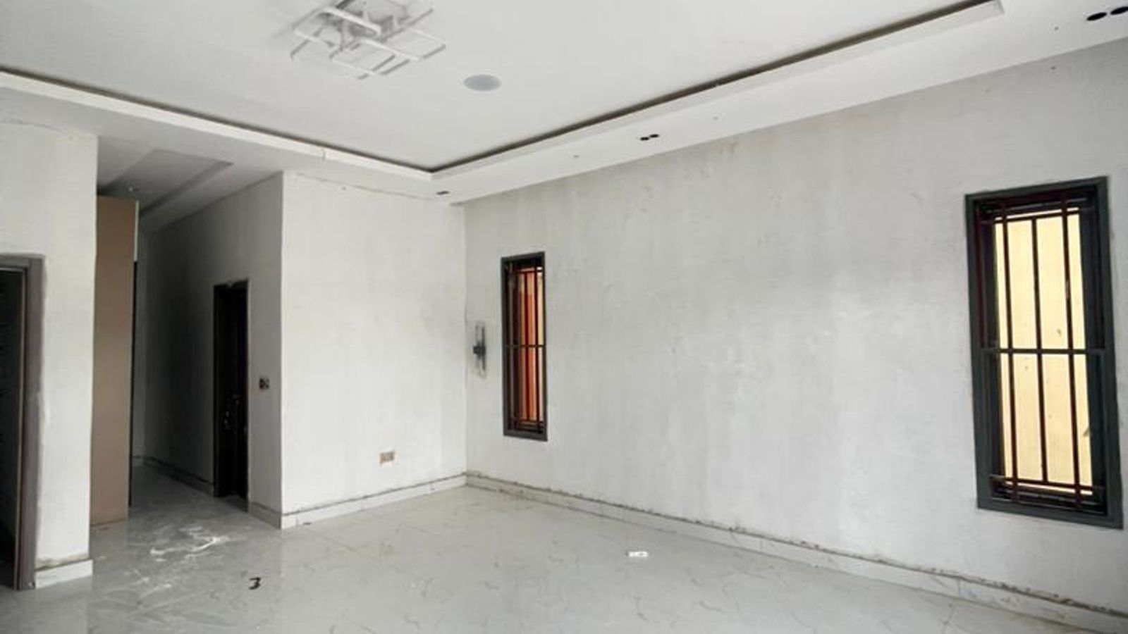 4 Bedroom Apartment