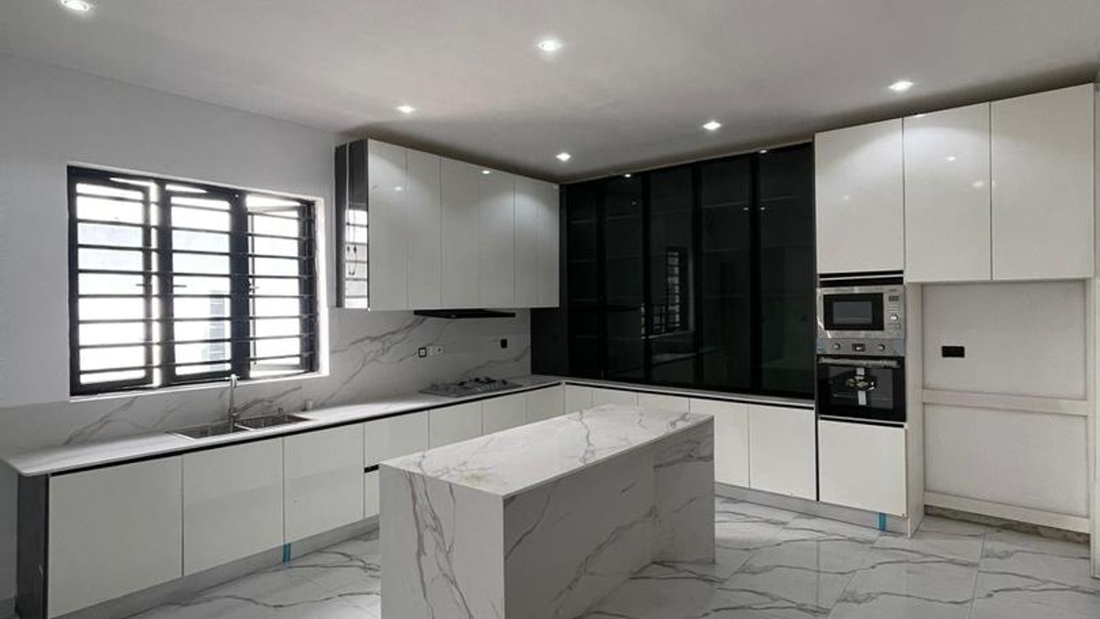 5 Bedroom Semi Detached Duplex