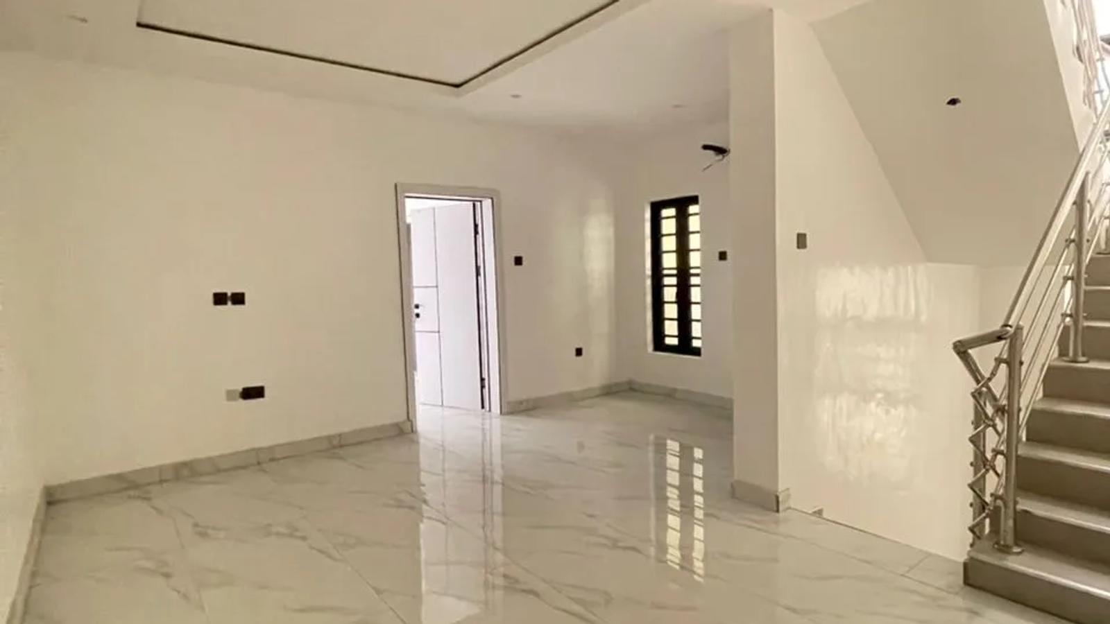 5 Bedroom Semi Detached Duplex