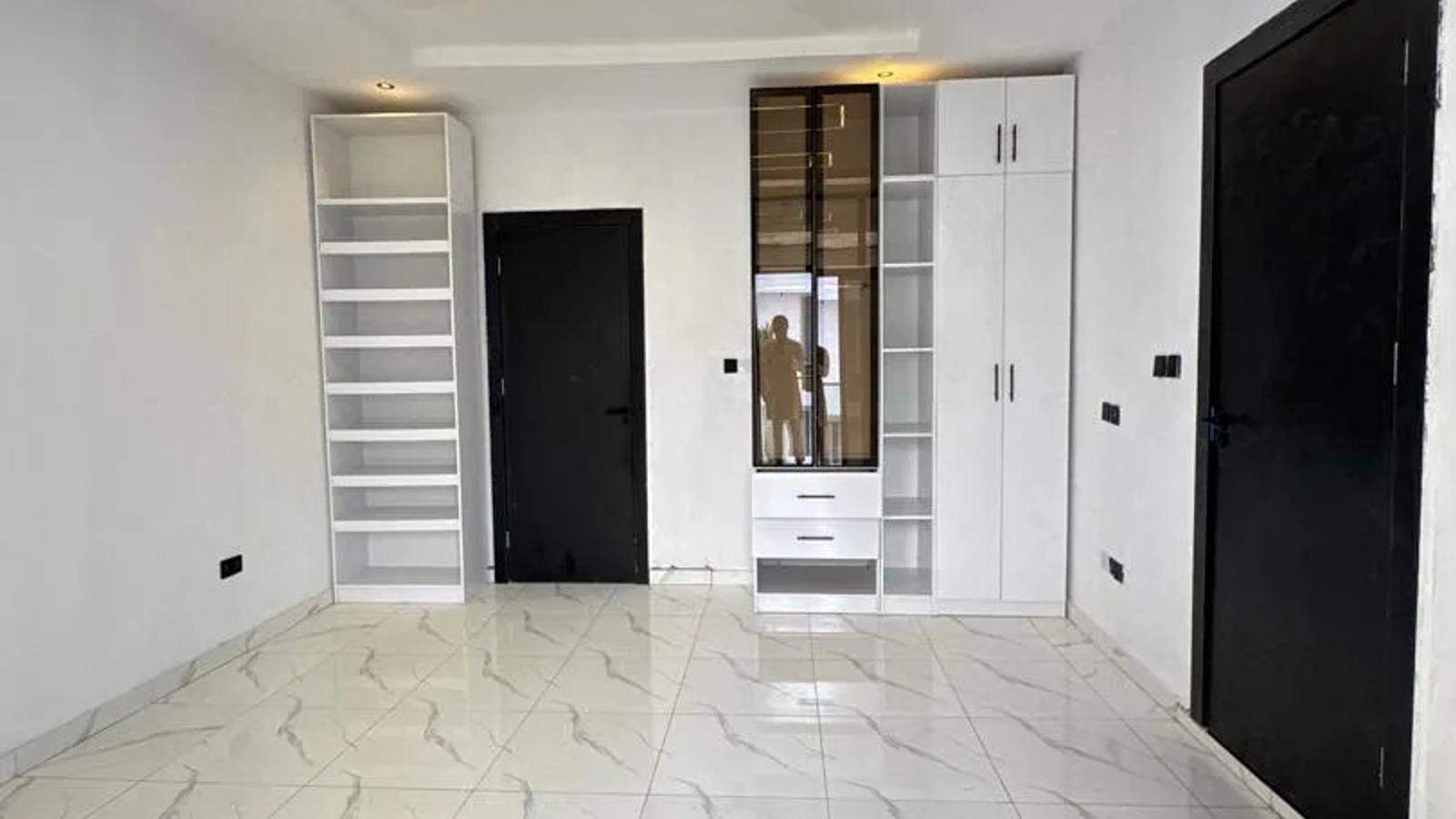 4 Bedroom Semi Detached Duplex