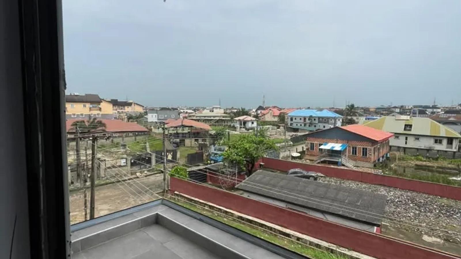 4 Bedroom Fully Detached Duplex