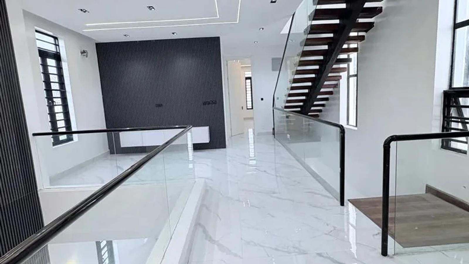 5 Bedroom Fully Detached Duplex