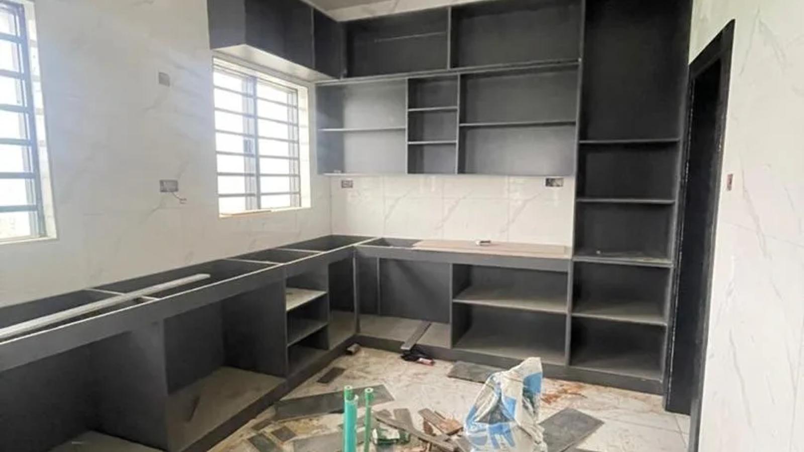 5 Bedroom Fully Detached Duplex