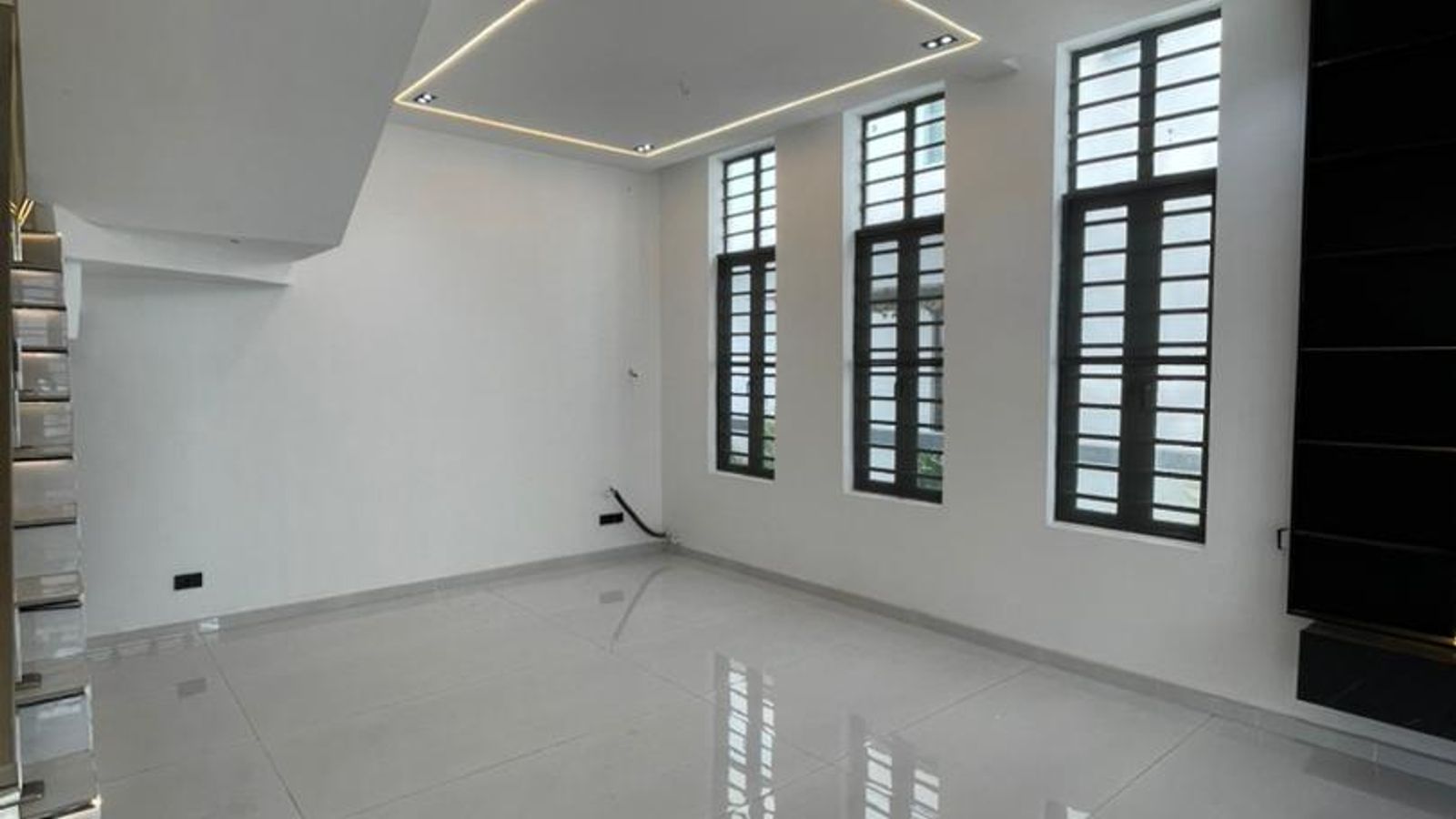 6 Bedroom
