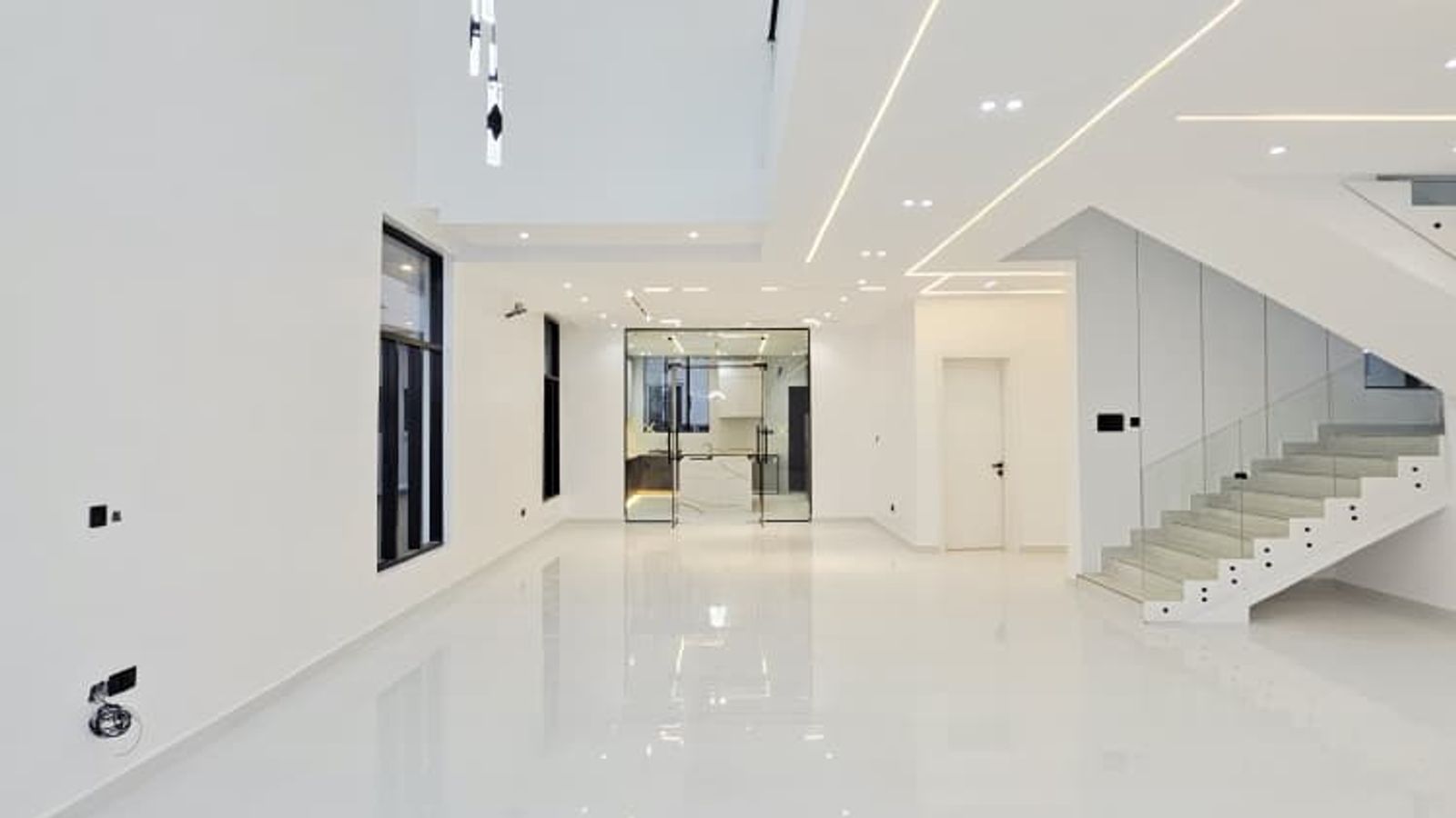 5 Bedroom Fully Detached Duplex