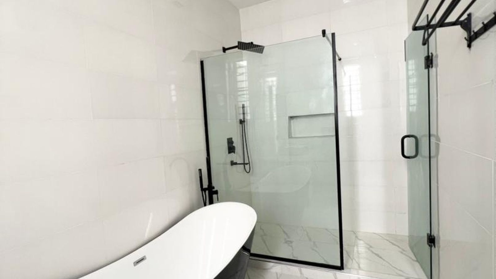 5 Bedroom Fully Detached Duplex