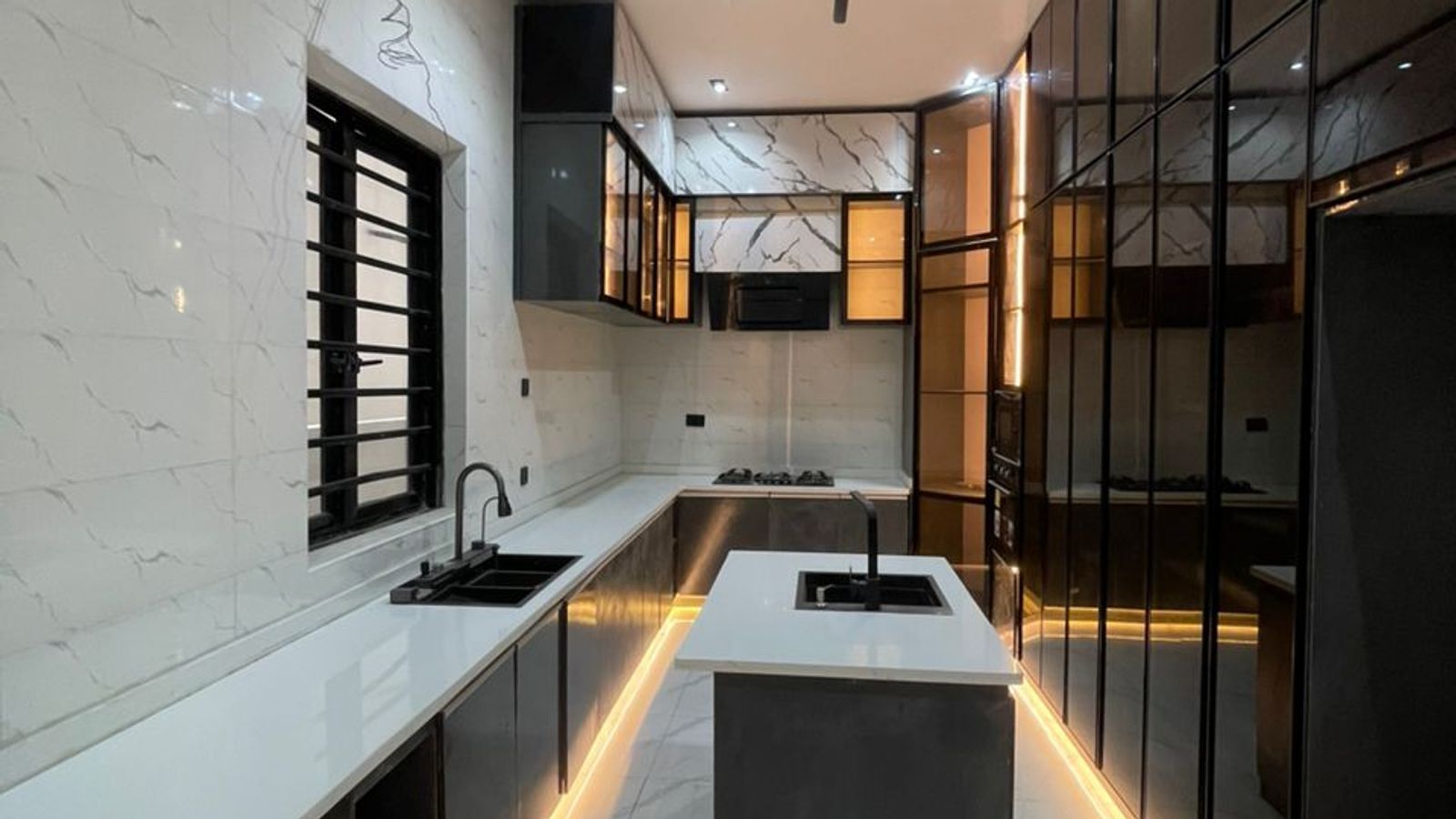 5 Bedroom Fully Detached Duplex