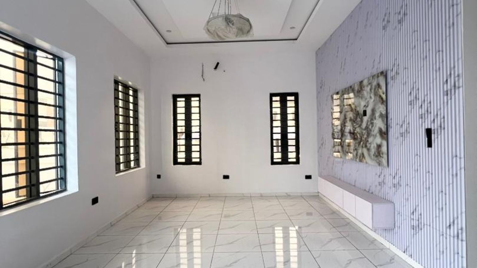 5 Bedroom Fully Detached Duplex