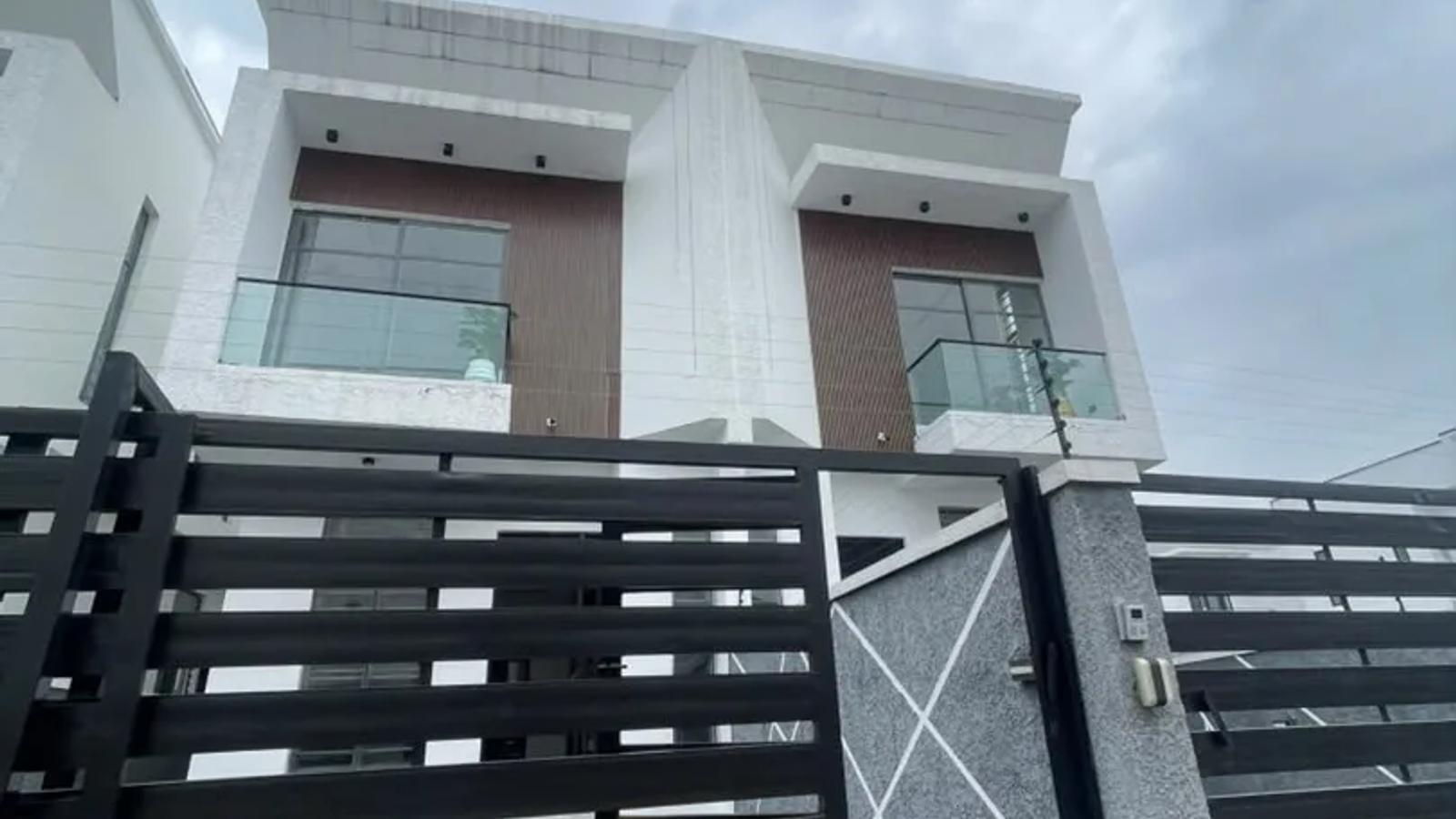 4 Bedroom Semi Detached Duplex
