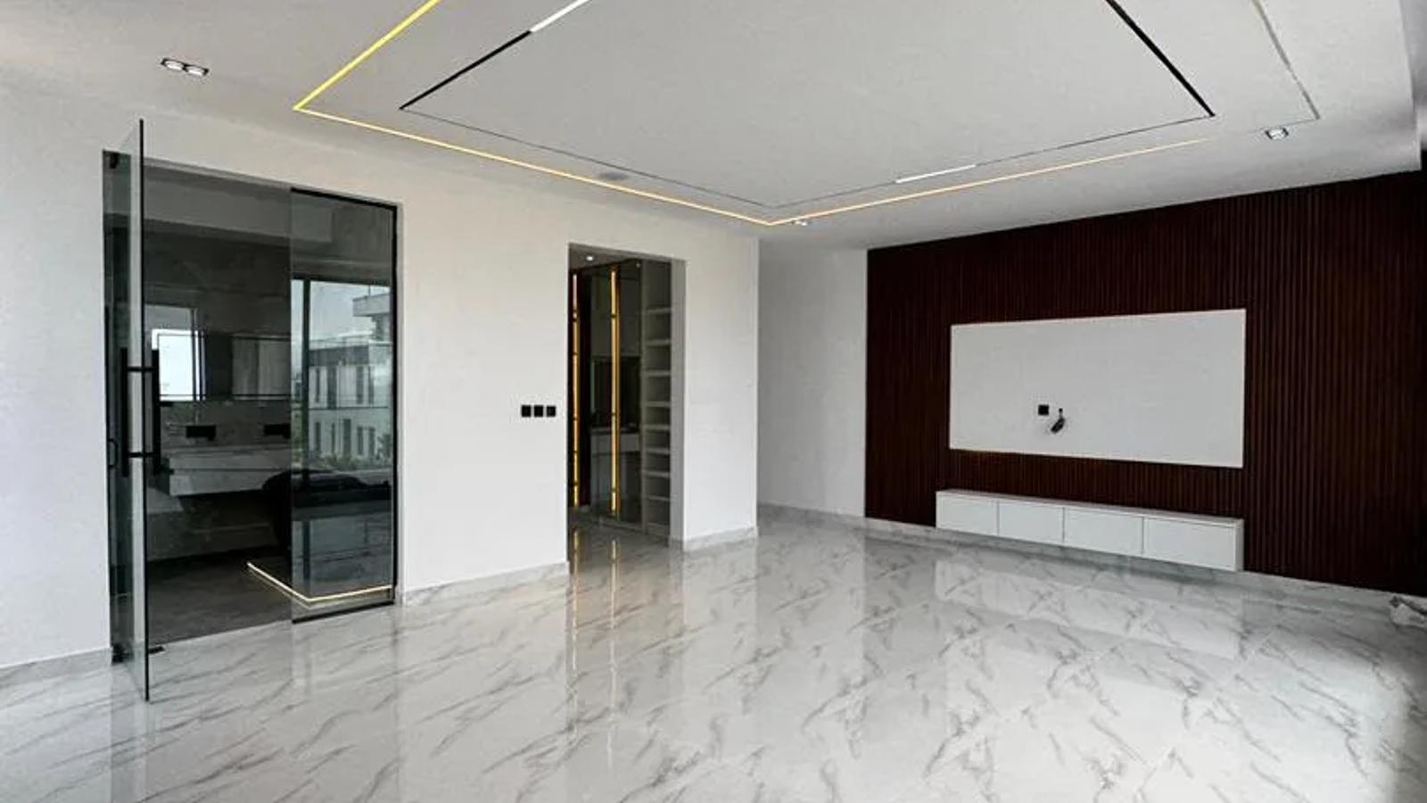 5 Bedroom Fully Detached Duplex