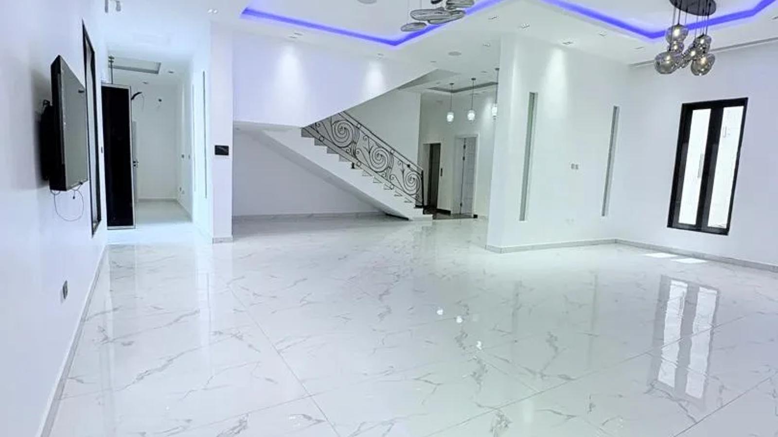 7 Bedroom Fully Detached Duplex