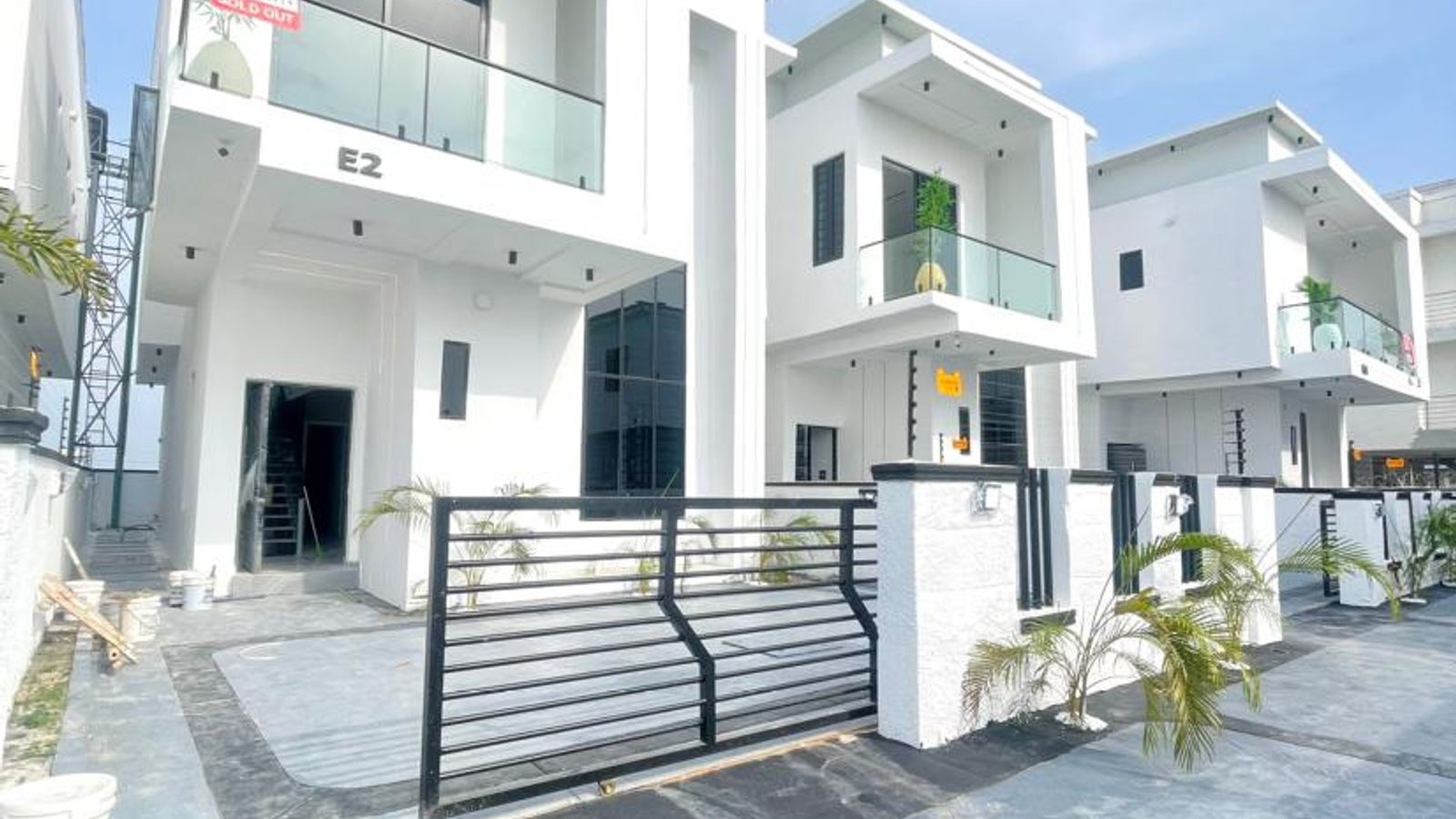 4 Bedroom Fully Detached Duplex