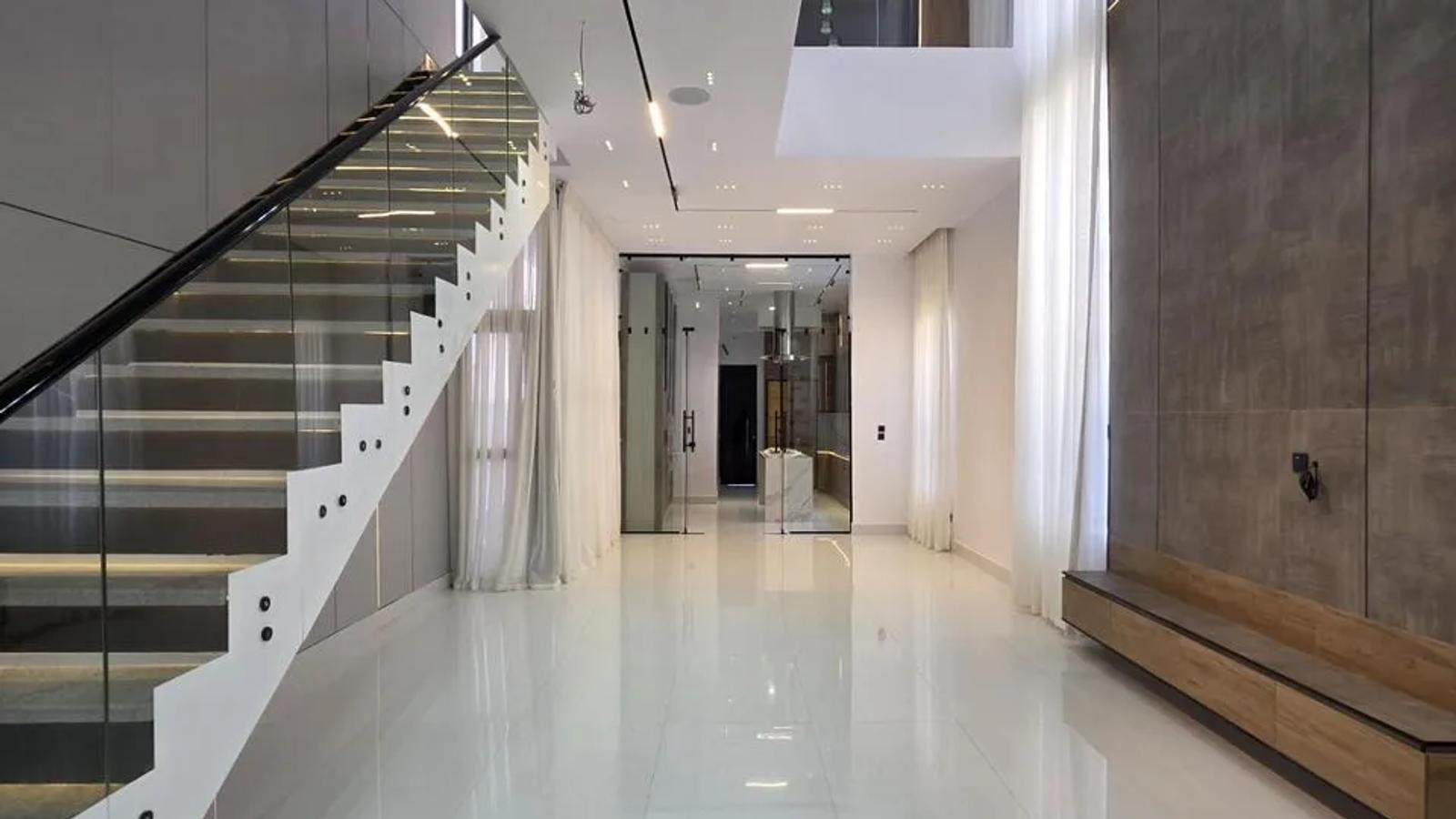5 Bedroom Fully Detached Duplex