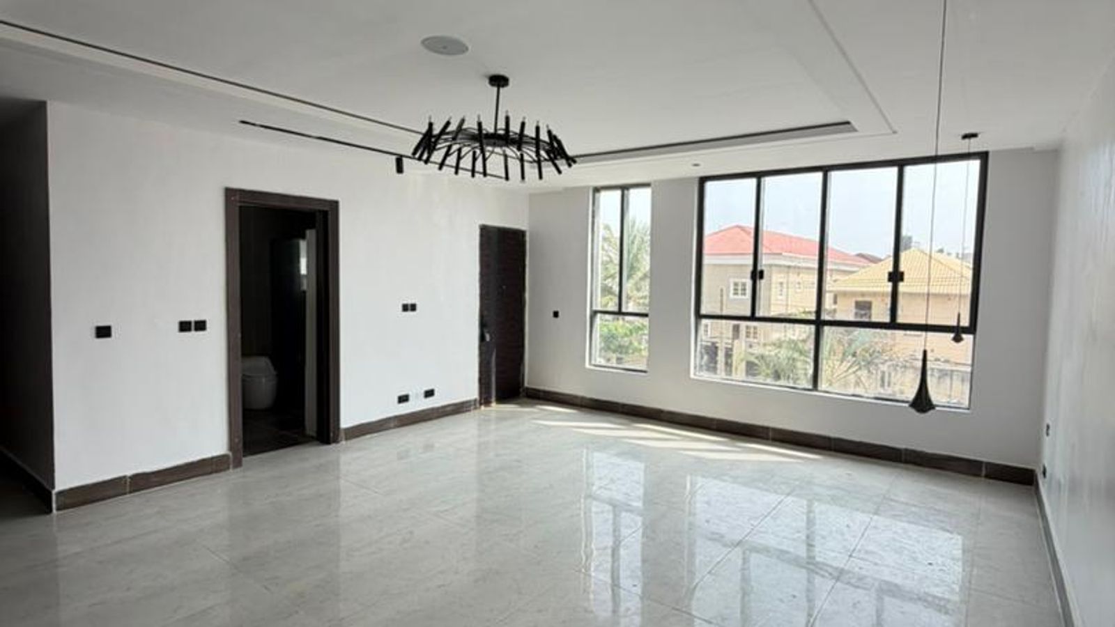 5 Bedroom Fully Detached Duplex