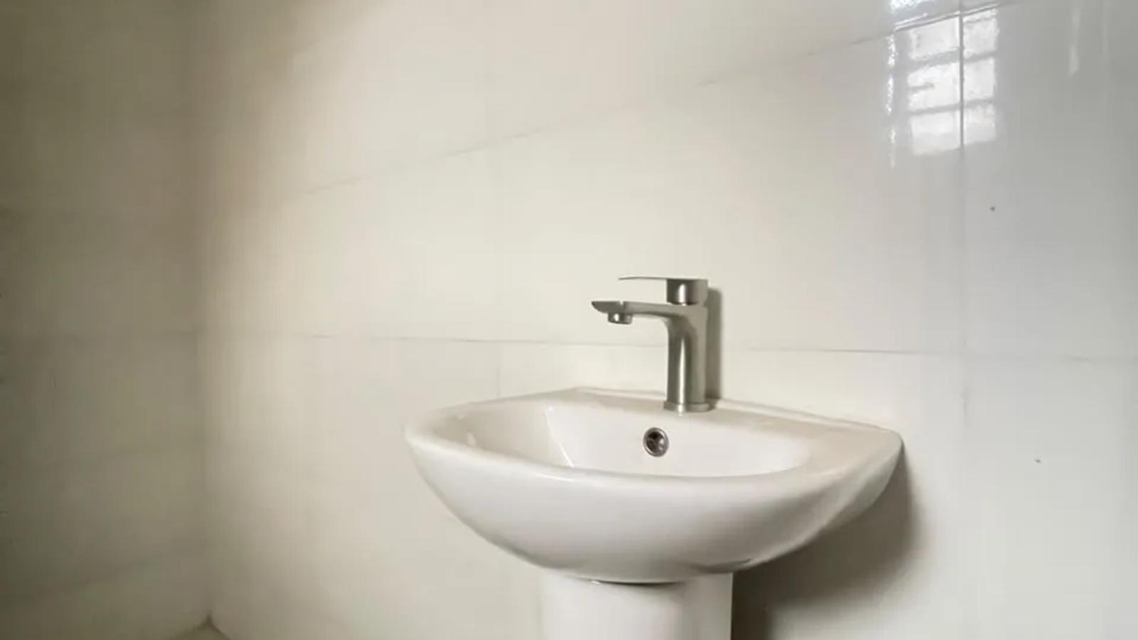 5 Bedroom Semi Detached Duplex