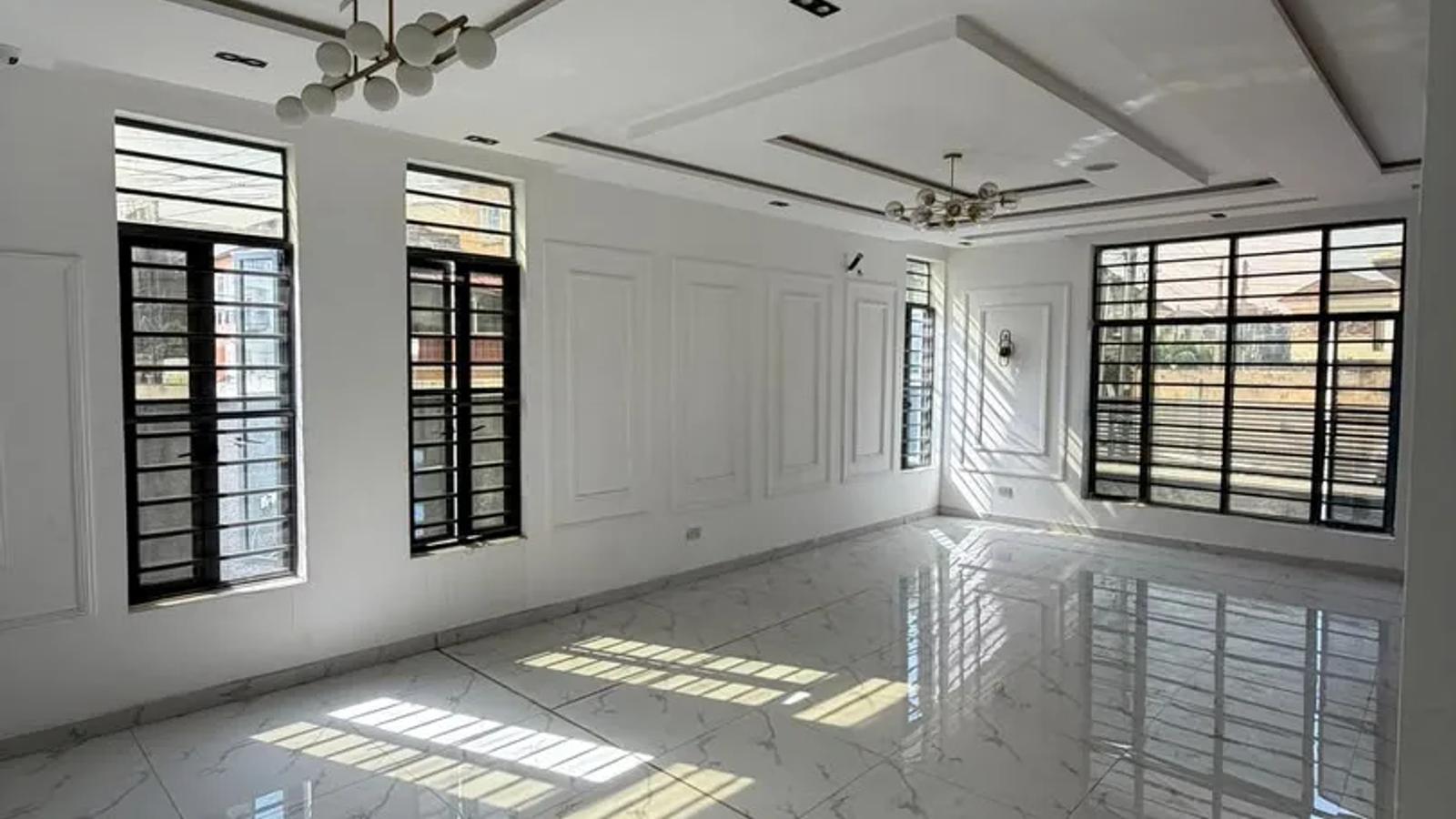 5 Bedroom Fully Detached Duplex