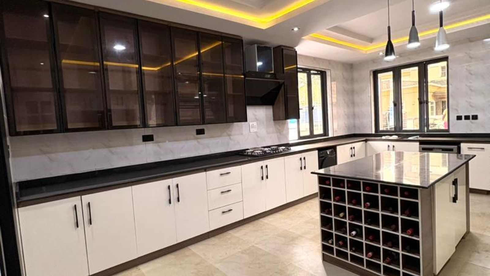 6 Bedroom Fully Detached Duplex