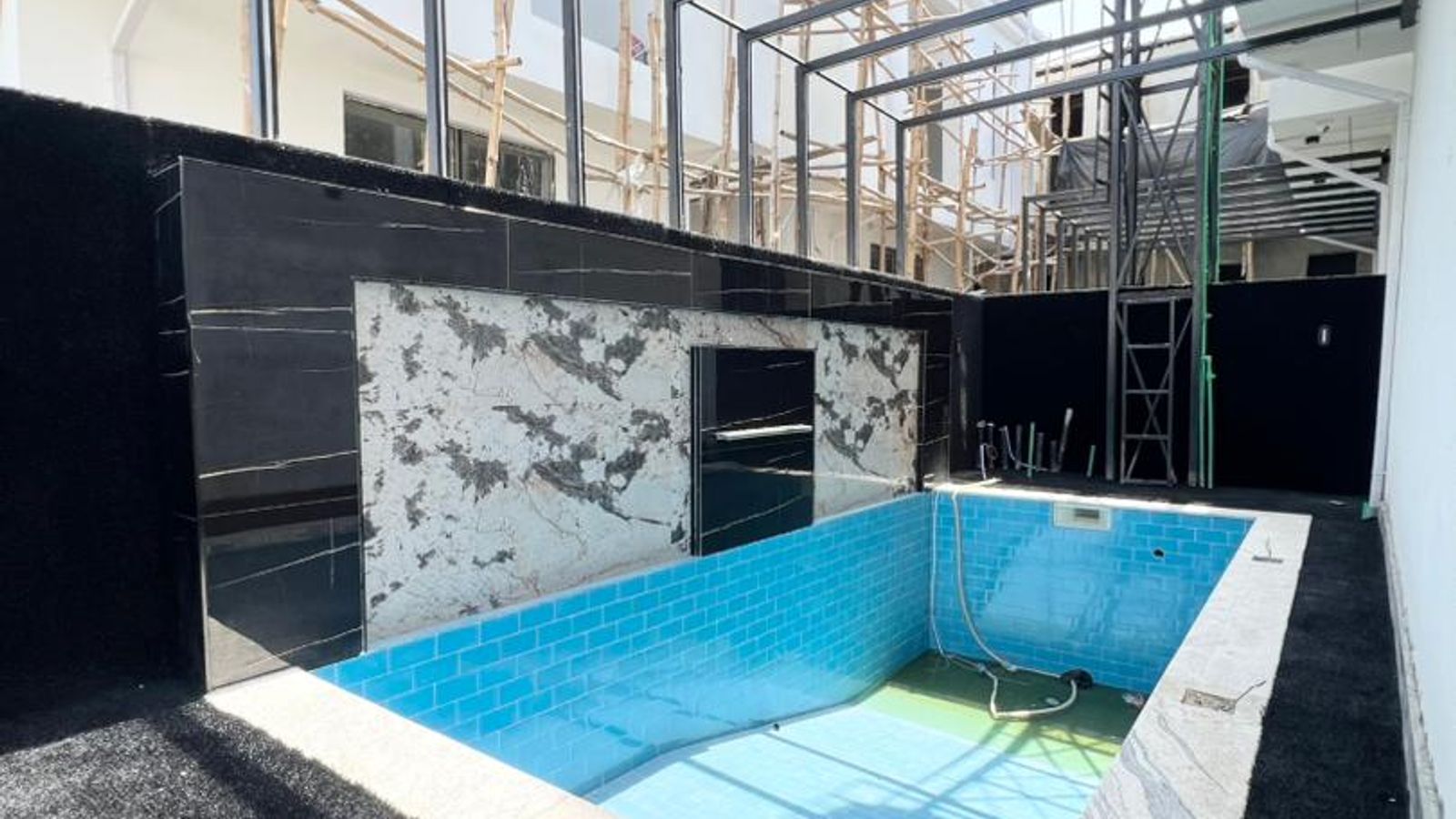 5 Bedroom Fully Detached Duplex