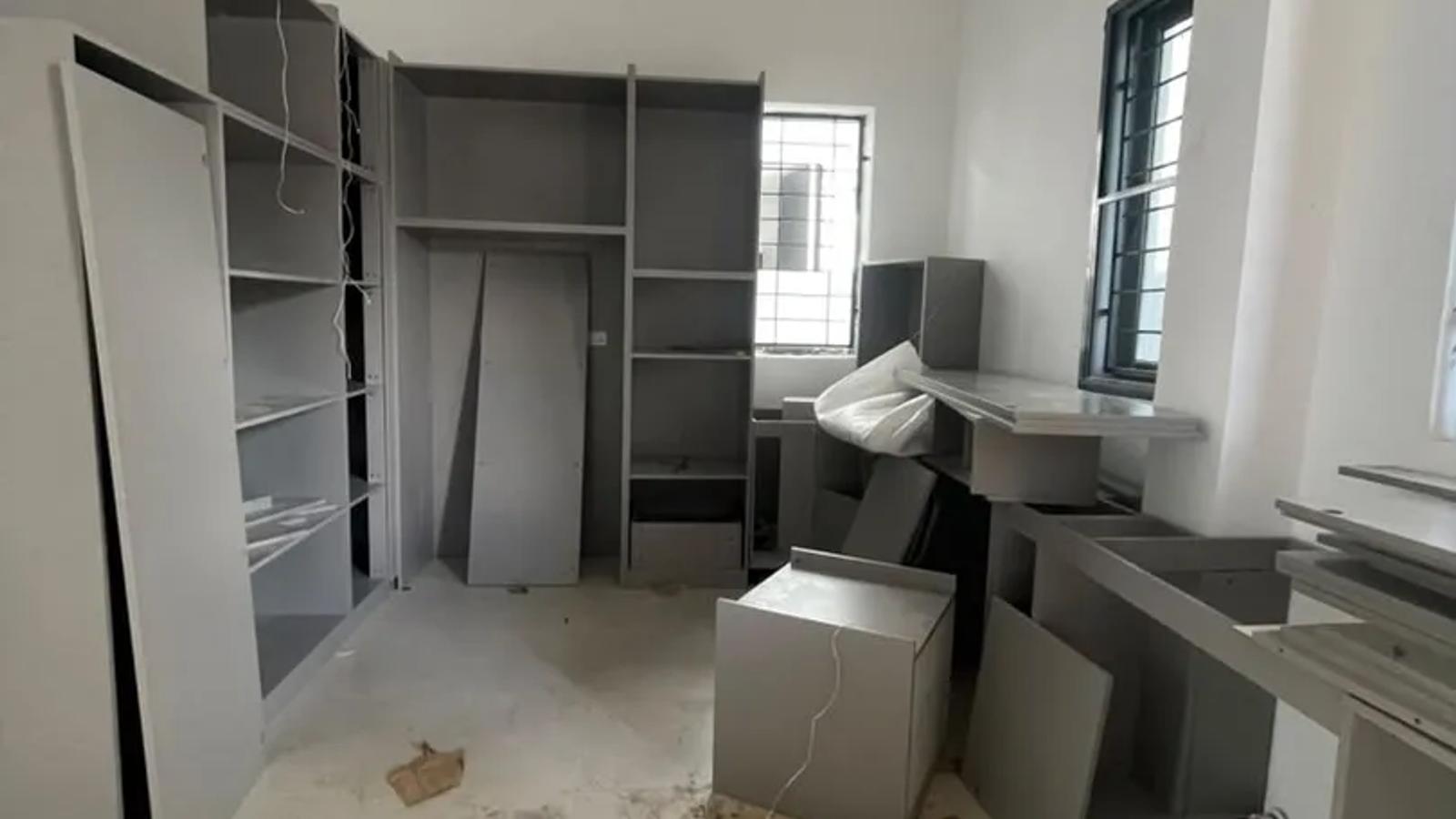 5 Bedroom Fully Detached Duplex