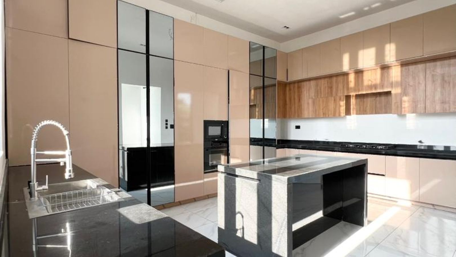 5 Bedroom Fully Detached Duplex