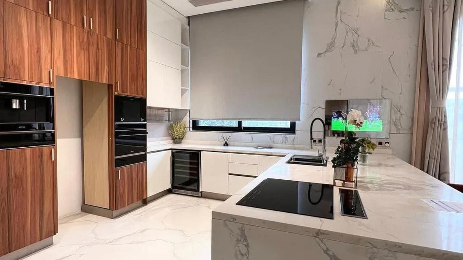 4 Bedroom Maisonettes