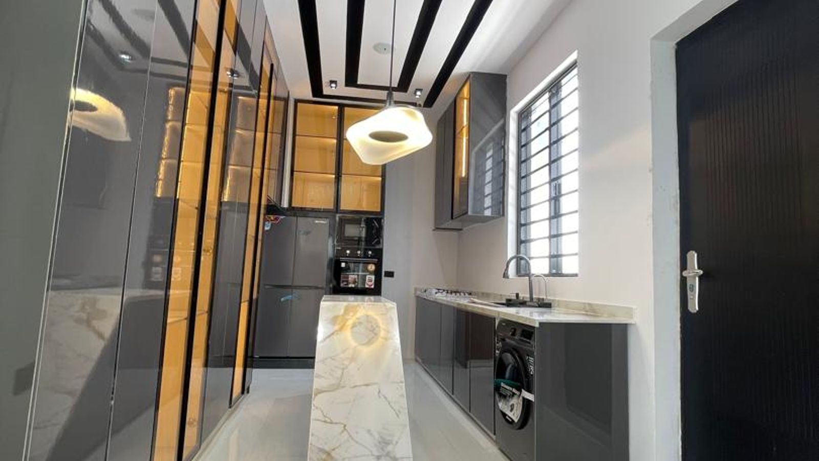 5 Bedroom Fully Detached Duplex