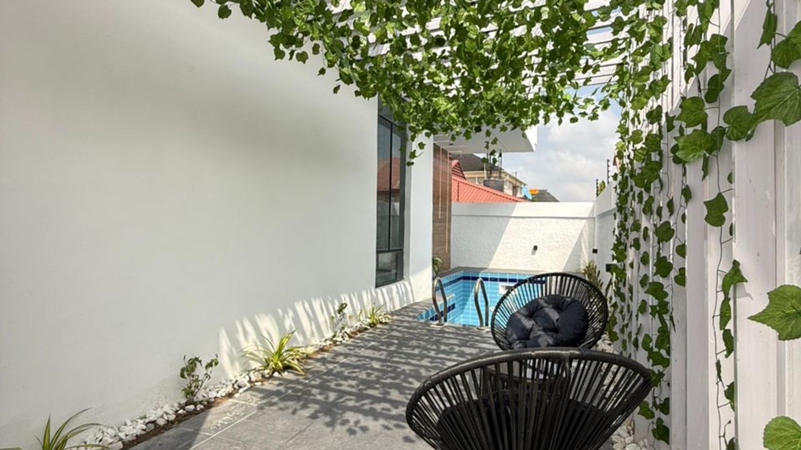 5 Bedroom Fully Detached Duplex
