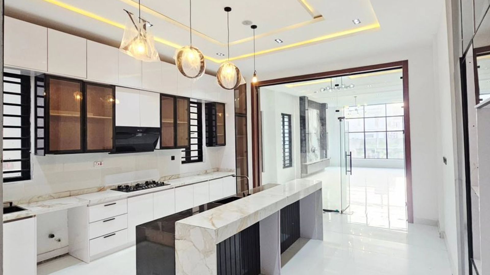 5 Bedroom Fully Detached Duplex