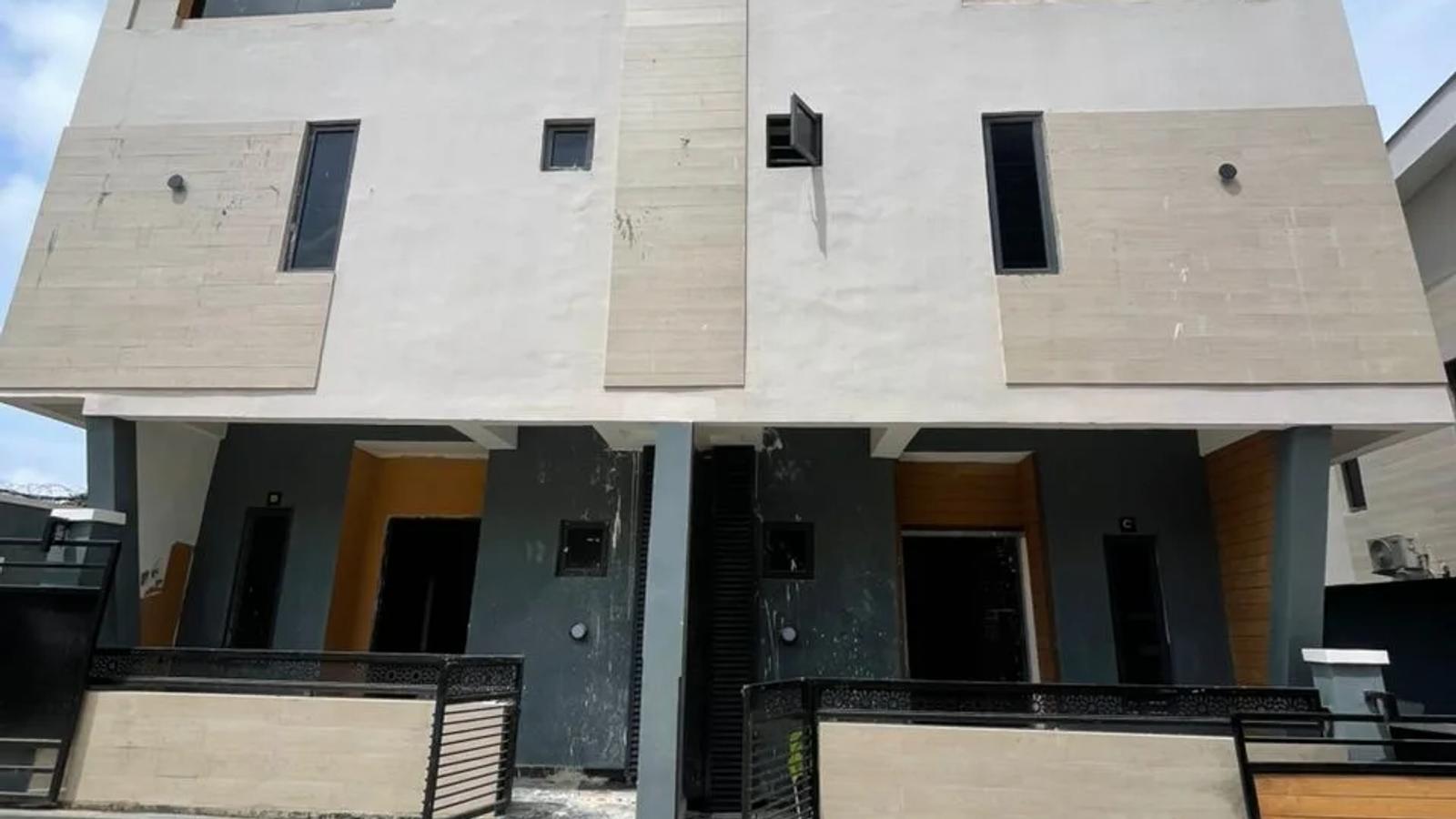 4 Bedroom Semi Detached and Fully Detached Duplex