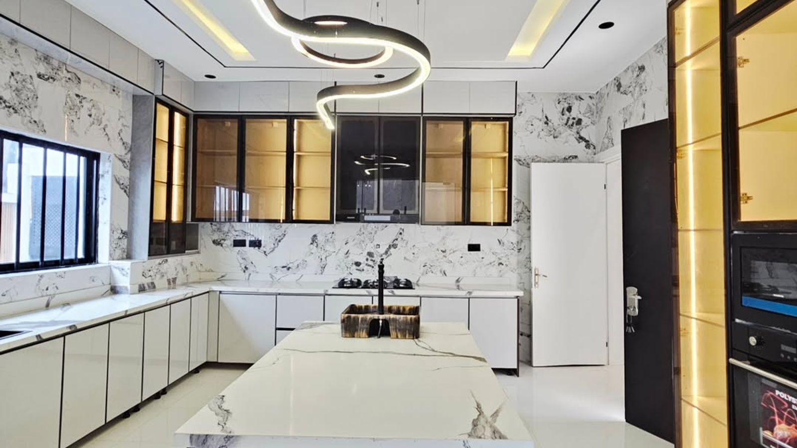 5 Bedroom Fully Detached Duplex