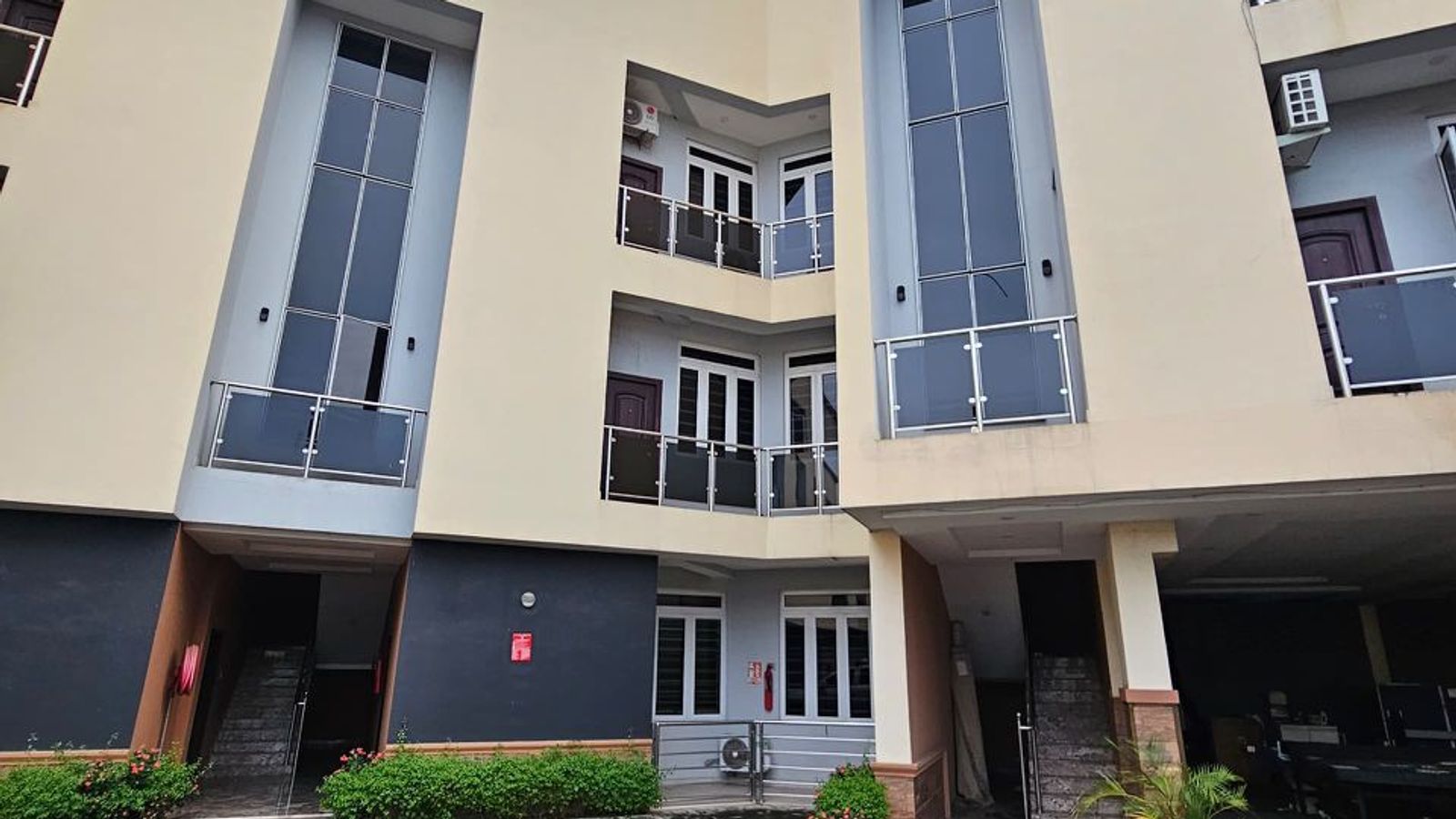 3 Bedroom Apartment