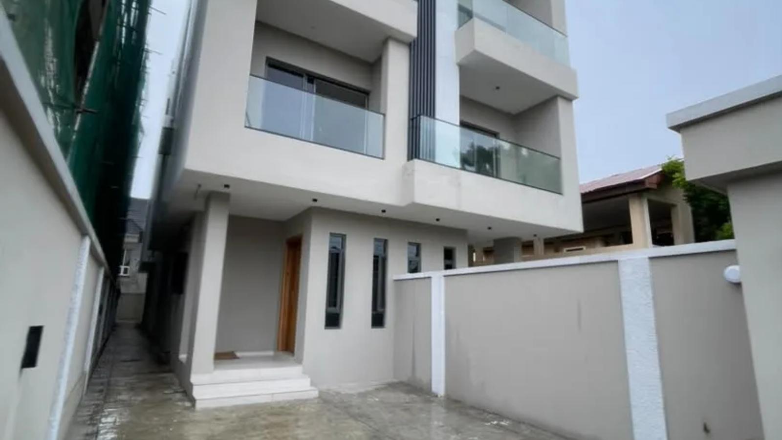 4 Bedroom Semi Detached Duplex