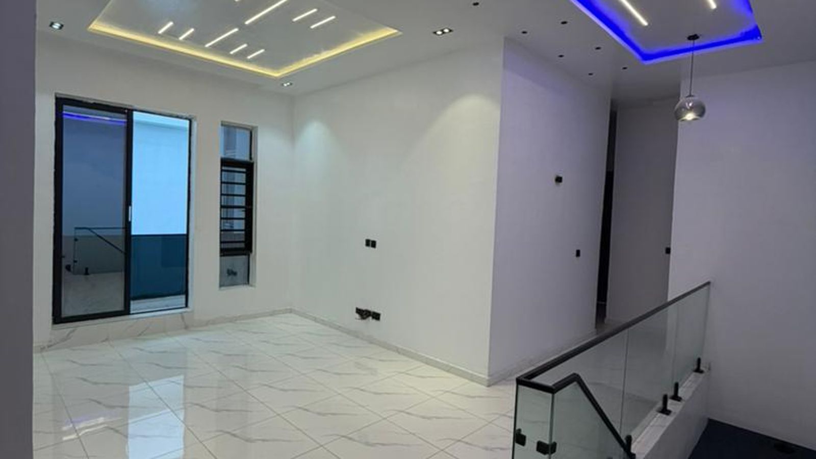 5 Bedroom Fully Detached Duplex