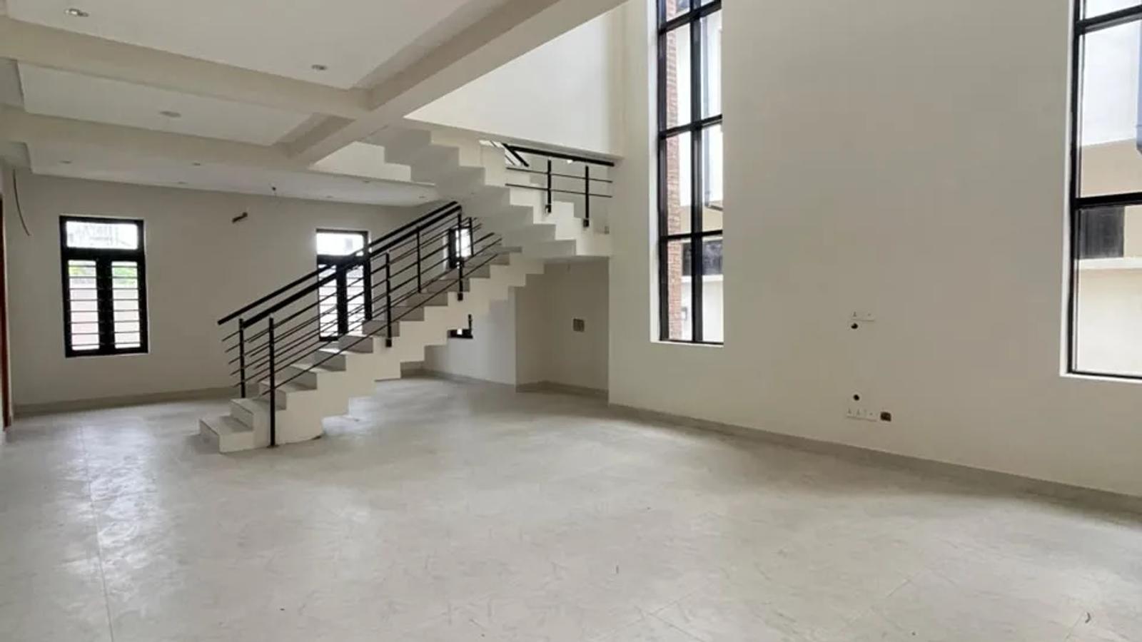 4 Bedroom Fully Detached Duplex