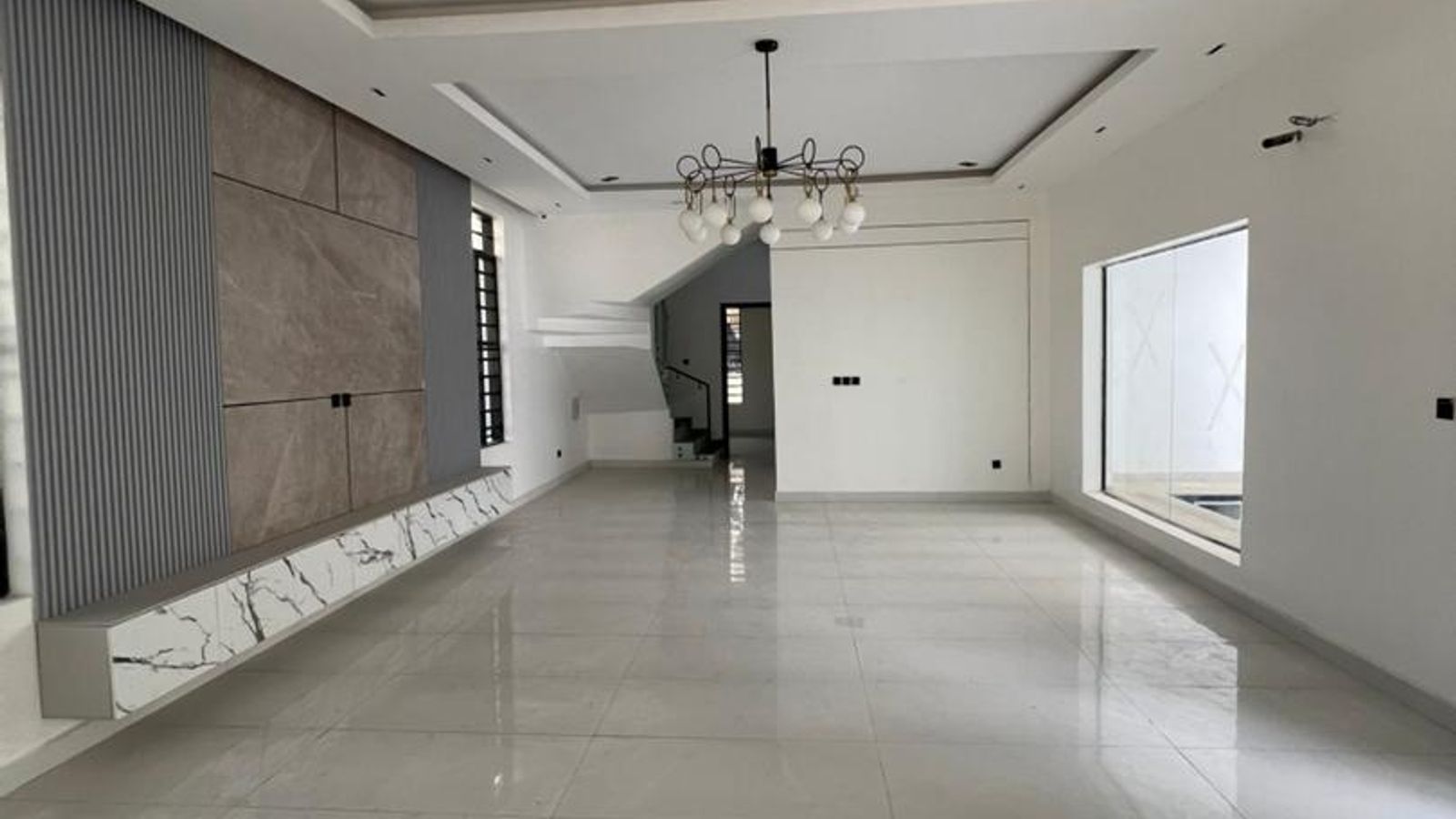 5 Bedroom Fully Detached Duplex