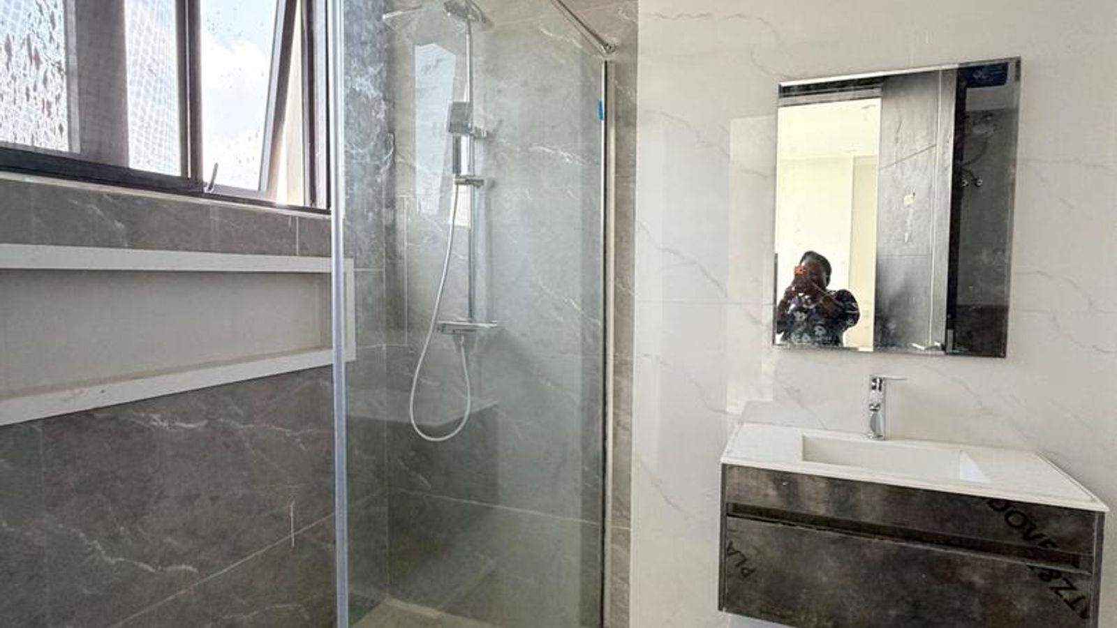4 Bedroom Maisonette