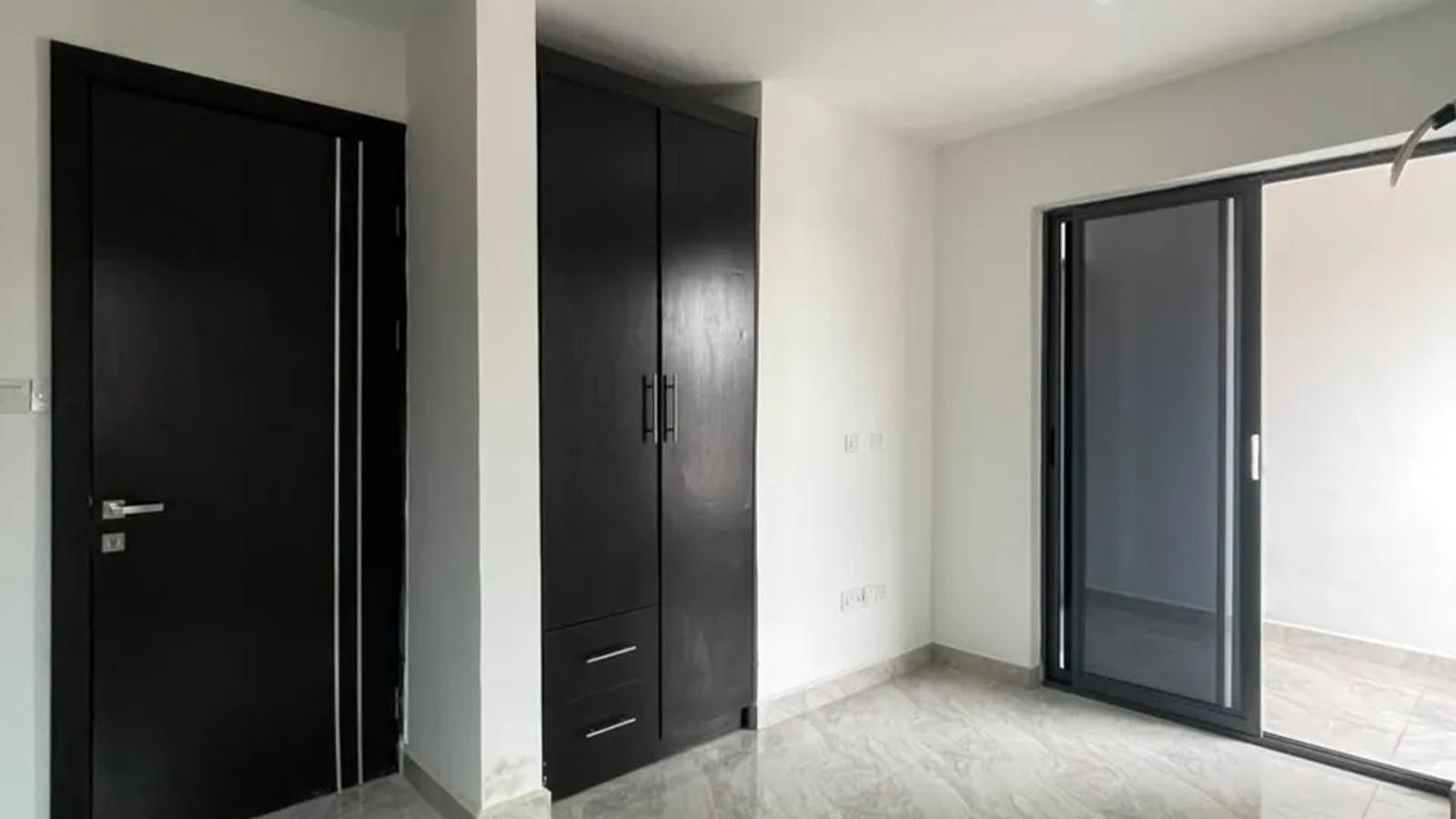 4 BEDROOM TERRACE WITH BQ