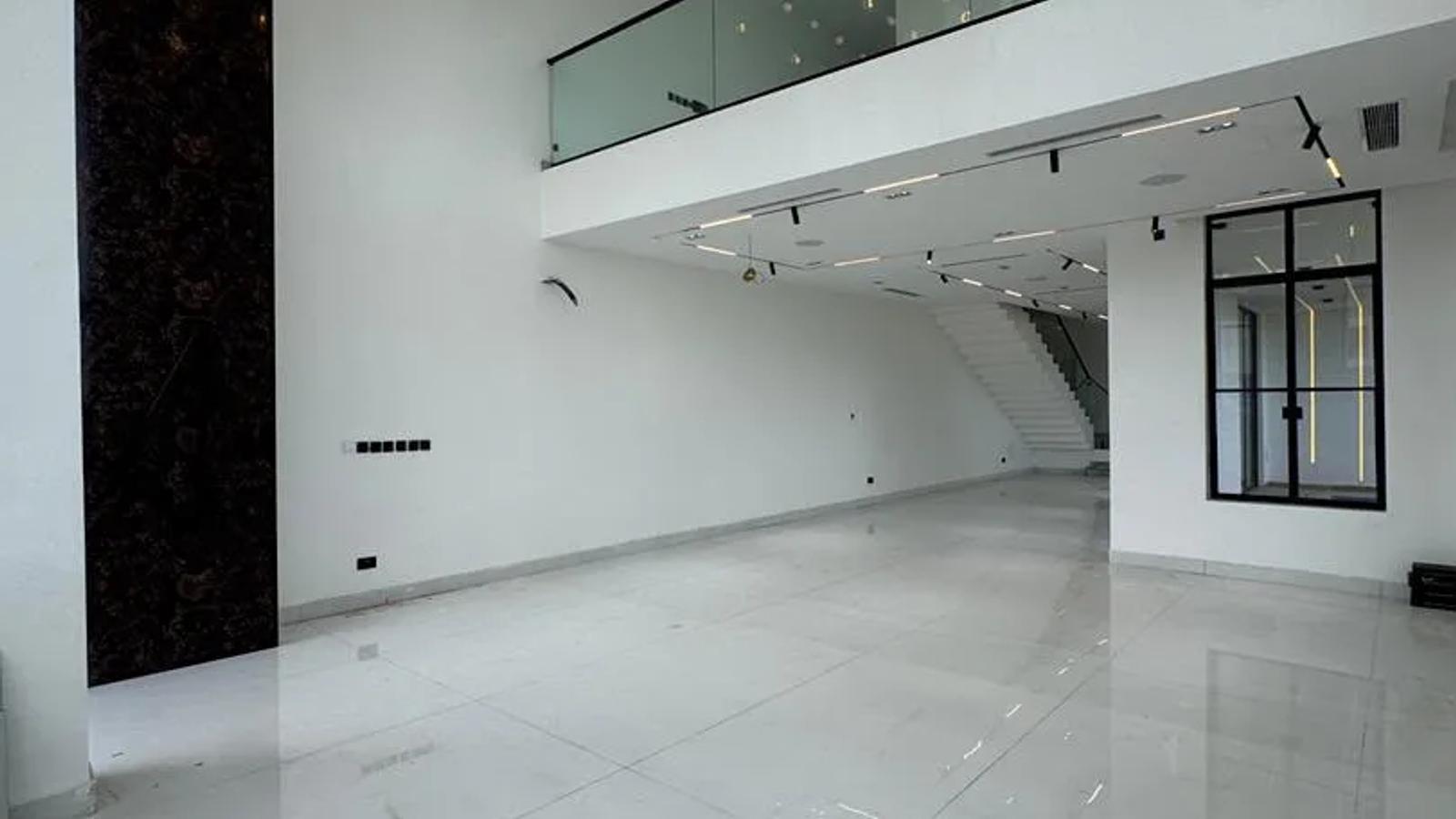5 Bedroom Fully Detached Duplex